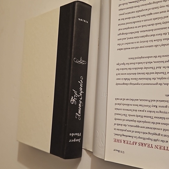 Thursday Next Jasper F forde Viking Publisher Home Accents Cofffe Table Books - Picture 13 of 13